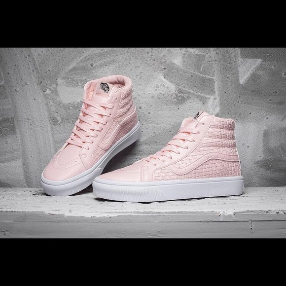 Women’s 7.5-8 Vans: Limited Edition NakedxVans